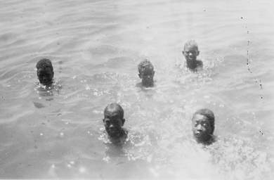 Egypt Dining Boys Off Steamer