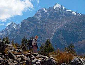 Huaraz Lazy Dog Inn Nev Churup Gary P9220260