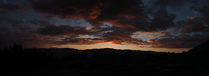 Huaraz Lazy Dog Inn Sunset