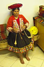 Machu Picchu Cusco Woman Hand Spinning