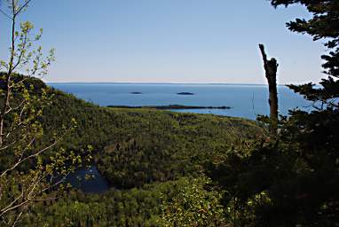 Sleeping Giant Tee Harbour