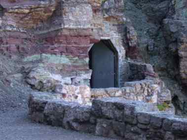 Ptarmigan Tunnel, N side