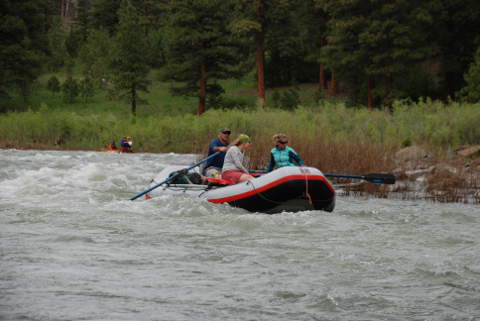 Friends in a raft