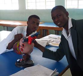 Ponhofi Bio Lab Students Posing