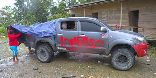 Arfak Unloading For Low Camp