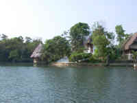 Rio Dulce, Fancy Houses