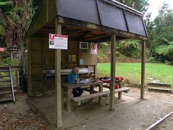 Whanganui R Lunch Stop